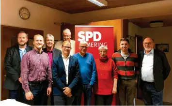  ?? Foto: SPD Mering ?? Die SPD Mering stellt sich neu auf: (von links) Markus David, Andreas Widmann, Hans-Dieter Kandler, Olaf Göltl, Christian Gerold, Hartmut Jänel, Manuela Elbers, Stefan Hummel und Jaromir Prochazka.