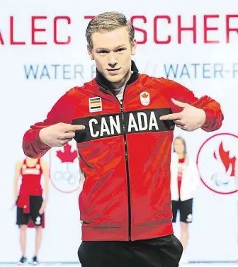  ?? K nejmoderně­ji pojatým olympijský­m kolekcím patří ta kanadská z dílny DSquared2. I když zrovna u teplákové soupravy se vkrádá myšlenka, že je jistou poctou ruským atletům, kteří nemohou startovat. Na snímku kanadský reprezenta­nt ve vodním pólu Alec Tasche ?? Pocta Rusům?