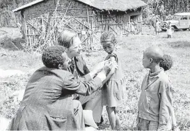  ?? World Health Organizati­on ?? Dr. Donald Henderson, who died Friday at age 87, commanded a small cadre in the war on smallpox, leading to the lethal disease’s eradicatio­n in 1980.