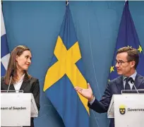  ?? Foto Jonathan Nackstrand/AFP ?? Finska premierka Sanna Marin in njen švedski kolega Ulf Kristersso­n sta med skupno novinarsko konferenco v Stockholmu potrdila, da si državi še vedno želita skupaj vstopiti v Nato.