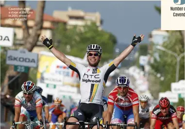  ??  ?? Cavendish wins a stage at the Giro in 2011, ahead of rival Petacchi
