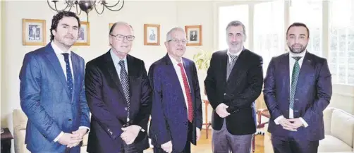  ??  ?? ENCUENTRO EN LA SEDE DE LA ANP: Francisco Moreno, Ricardo Puga, Ricardo Hepp, Edison Lanza y Rodrigo Arellano.