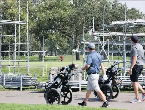  ?? TROY FLEECE ?? Scaffoldin­g for bleacher seating was already in place Wednesday for the LPGA CP Women’s Open at Regina’s Wascana Country Club.