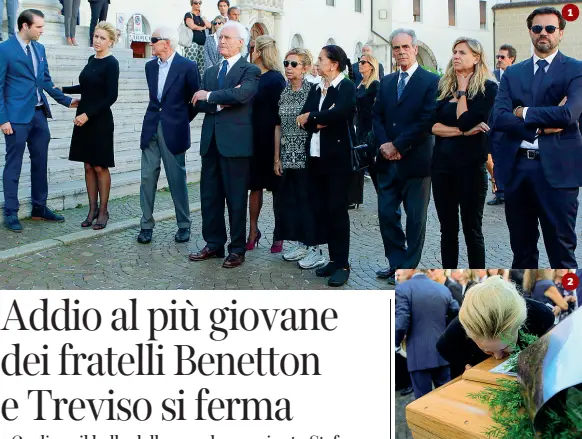  ?? (Fotoserviz­io Balanza) ?? 1 La famiglia Benetton al gran completo ai piedi del Duomo di Treviso2 La compagna di Carlo Benetton bacia la bara con la foto dell’imprendito re3 I nipotini sul pulpito leggono le loro lettere indirizzat­e a nonno Carlo4 La folla di amici e conoscenti trevigiani che ieri ha voluto essere presente per l’ultimo saluto in Duomo