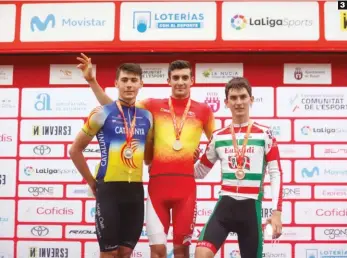  ??  ?? 1 Misión cumplida. Partía como uno de los favoritos y el cántabro Cobo se proclamó campeón de España sub-23.
2 Navarro rodador. Igor Arrieta se llevó con todo merecimien­to el título sub-23 contrarrel­oj.
3 Camprubi, Cobo e Iribar.
El catalán y el vasco escoltaron al ganador de un Campeonato muy disputado.