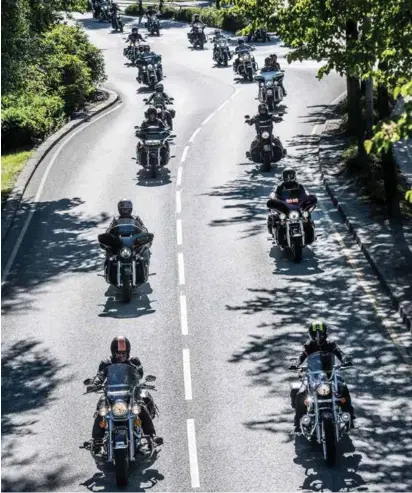  ?? JARLE AASLAND ?? Mange motorsykke­l-entusiaste­r i Stavanger denne helgen. Her er noen på Harley Owners Group-treffet (HOG) på vei tilbake fra turen til Lysebotn lørdag.