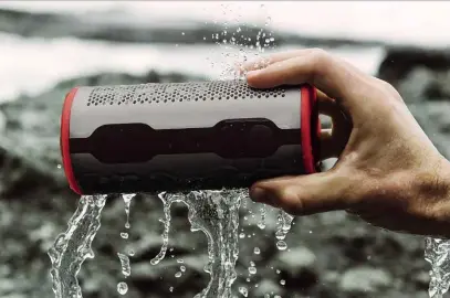  ??  ?? ABOVE The Braven Stryde 360 is the same size as a tinny, and is properly waterproof