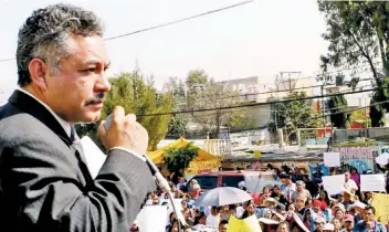  ??  ?? Ramón Montalvo, alcalde de Valle de Chalco, asegura que desde que fue abatido municipio mexiquense que gobierna han disminuido los índices delictivos. El Ojos por fuerzas federales, en el