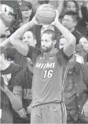  ?? MICHAEL LAUGHLIN/SUN SENTINEL ?? The Heat’s James Johnson is coming back from sports hernia surgery he had after last season.