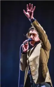  ??  ?? Alex Turner: louche crooner.