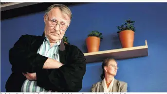  ??  ?? Auf einer Konferenz in Stockholm warf sich Ingvar Kamprad vor 20 Jahren in Pose