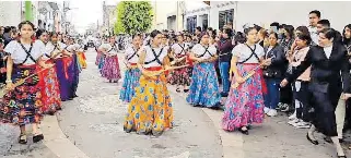  ?? ?? Las Adelitas
no faltaron