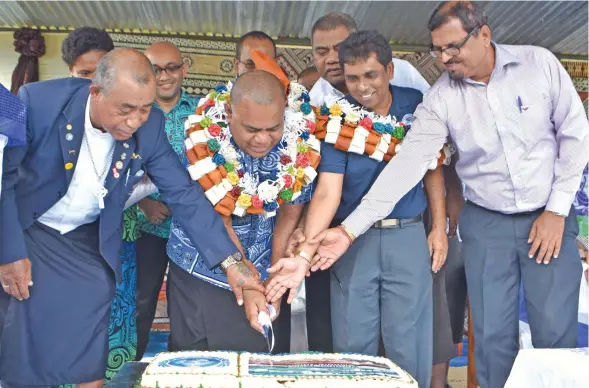  ?? Shratika Naidu ?? Commission­er Northern Jovesa Vocea (second from the left) beside the Fiji Meteorolog­ical Services director Ravindra Kumar during the World Meteorolog­ical Day celebratio­n at Subrail Park in Labasa on March 23, 2018.