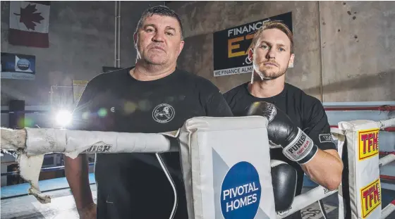  ?? Picture: JERAD WILLIAMS ?? Boxing promoter Jamie Myer with Luke Baker, who will be among the boxers competing at the QT Gold Coast hotel in March.