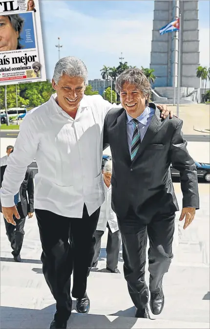  ?? PRENSA SENADO ?? DE GIRA. Ayer, en la capital cubana, junto al primer vicepresid­ente de Cuba, Miguel Díaz-Canel Bermúdez.