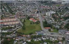  ?? FOTO: ARKIVFOTO ?? Østerveien nærmest i bildet, der den passerer Rundingen og Lund Torv.