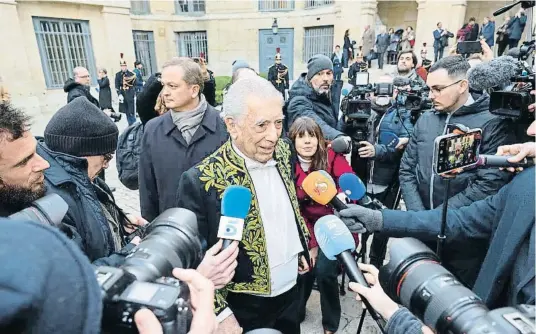  ?? !" # $ % ?? Vargas Llosa, en su ingreso en la Academia Francesa (9 febrero)