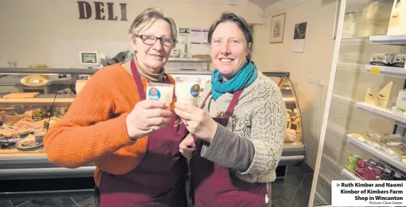  ?? Picture: Clare Green ?? Ruth Kimber and Naomi Kimber of Kimbers Farm
Shop in Wincanton