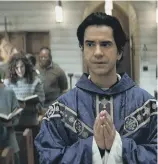  ?? PICTURE: NETFLIX. ?? CLERIC: Hamish Linklater as Father Paul in Netflix series Midnight Mass.