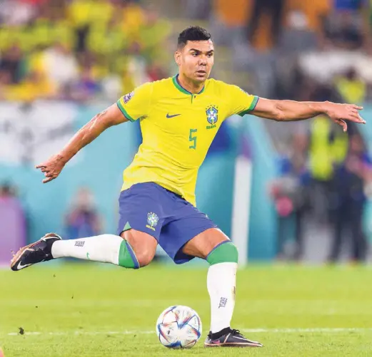  ?? ?? Casemiro organisier­t Brasiliens Mittelfeld. Gegen die Schweiz schoss er nun sogar noch das Tor des Tages.