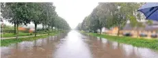  ?? FOTO: NIERSVERBA­ND ?? Der Fluss bei Hochwasser im Bereich der Straße „An der Neuen Niers“: Hier ließ der Verband 64 Bäume fällen.