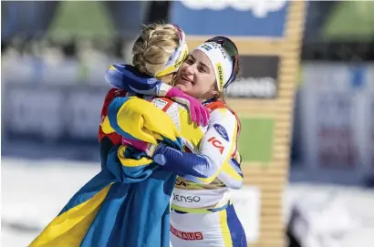  ?? ?? Frida Karlsson och Ebba Andersson under skid-vm i Planica.