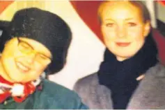  ?? FOTO: PRIVAT ?? POLFERD: Linn Wiik (til høyre) og venninnen Marianne Løwe kledde seg ut for å få kjøpt alkohol på polet.