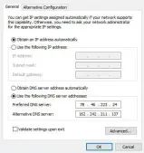  ??  ?? On Windows, you can manually set a DNS server while still using an automatic IP address.