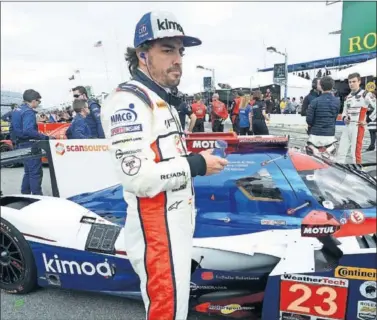  ??  ?? DE VUELTA. Alonso regresará a Daytona en 2019 y esta vez lo hará con un coche para luchar por ganar.
