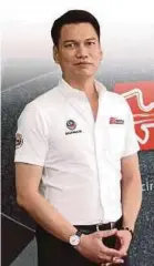  ??  ?? SIC chief executive officer Azhan Shafriman Hanif