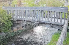  ?? FOTO: STEFAN MANGER ?? Ist am Dienstag von der Tagesordnu­ng des Möhringer Ortschafts­rats genommen worden: der Punkt zum Neubau der Krähenbach­brücke „Am Schafmarkt“.