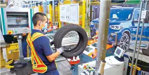  ?? Especial ?? Pirelli en su planta de Guanajuato Puerto Interior cuenta con 2 mil 800 colaborado­res que hacen llantas para México y América del Norte./Foto: