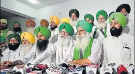  ?? HT ?? Leaders of the Sanyukt Kisan Morcha addressing the media in Ludhiana on Saturday.