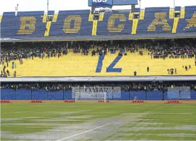  ?? AGUSTÍN MARCARIAN ?? El estadio de Boca Juniors, la Bombonera, horas antes del partido de ida de la final de la Libertador­es.