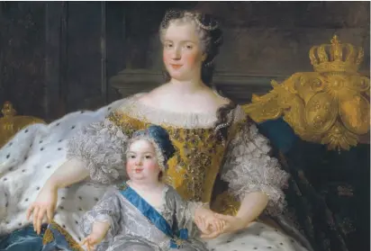  ??  ?? Ci-contre, Marie Leszczynsk­a avec le dauphin Louis (17291765), d’Alexis Simon Belle, vers 1730. Décédé avant son père, Louis XV, le dauphin ne régnera pas. Cependant, il est le père des trois derniers souverains de France : Louis XVI, Louis XVIII et Charles X.