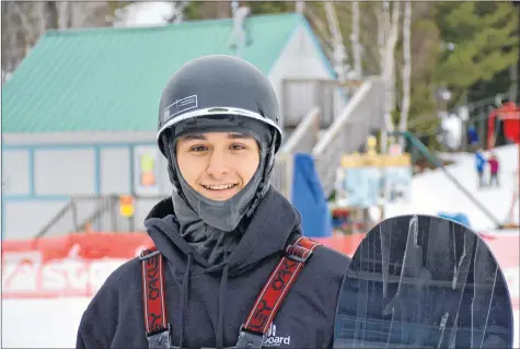  ?? COLIN CHISHOLM ?? Steven Pemberton, fresh off his gold medal performanc­e at the NSSAF snowboard cross provincial­s, is getting ready to head to Kelowna, B.C. for the nationals.