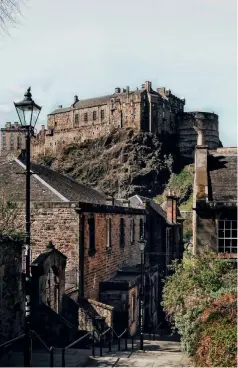  ??  ?? Left: Entrance to the old Stockbridg­e Market. Clockwise from above: Royal Botanic Garden; a ‘doortrait’ from White Horse Close off the Canongate; looking from the Vennel to Edinburgh Castle; Balmoral Hotel.