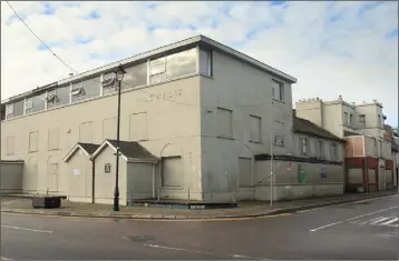  ??  ?? The old Bayview Hotel in Courtown is due to be demolished this year and redevelope­d.