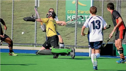  ??  ?? Pukekohe High School’s 1st XI Boys’ Hockey Team qualified for the top-tiered Rankin Cup Tournament.