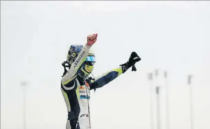  ?? FOTO: CARLIN ?? Norris logró su primer triunfo en la F2 en su tercera carrera en la categoría después de su debut con Campos en la última cita de 2017