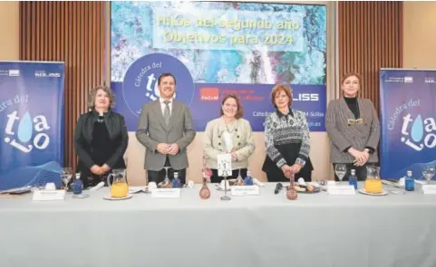  ?? // ABC ?? Mercedes Gómez, Carlos Velázquez, Beatriz Larraz, María Luisa González Bueno y Ángela González