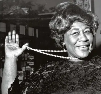  ?? Foto: dpa ?? Ella Fitzgerald am 22. Februar 1968 im Carlton Theatre von London.