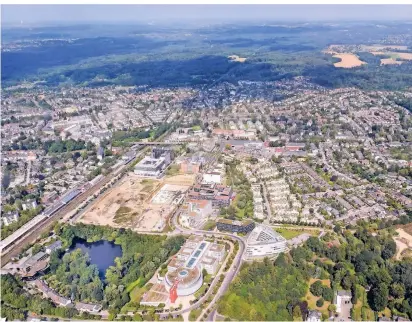  ?? RP-FOTO: ACHIM BLAZY ?? In Ratingen Ost wird kräftig gebaut. Die Stadt braucht in den kommenden Jahren weitere Flächen für mehr Wohnraum.