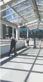  ?? SUBMITTED PHOTO ?? Police officers respond to a shooting incident at Vancouver Internatio­nal
Airport on Sunday.