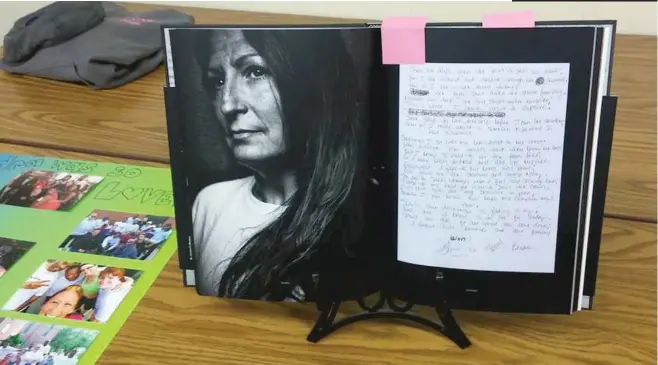  ?? | SUPPLIED PHOTO ?? Photos of Kendra Smith adorn a table at her memorial service.