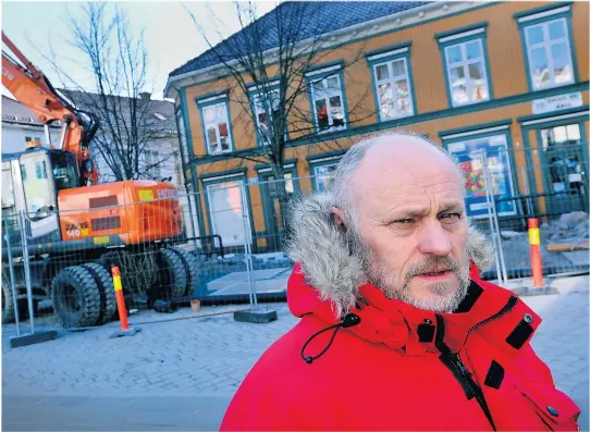  ??  ?? LOVBRUDD: Hovedverne­ombud Arne Rugstad i Grimstad kommune mener kommunesty­repolitike­rne begår lovbrudd om de vedtar e-postgransk­ing. Bildet er tatt ved en annen anledning.