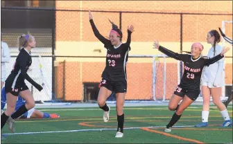  ?? AUSTIN HERTZOG - MEDIANEWS GROUP ?? Boyertown’s Samantha Goffice (23) begins the celebratio­n after scoring the winning goal in a 3-2overtime win over North Allegheny Saturday.