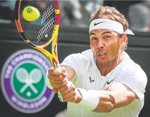  ?? // AFP ?? Rafa Nadal, en un lance del partido de ayer