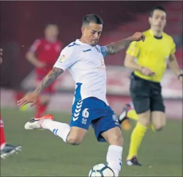  ??  ?? TABLAS. El pasado 10 de marzo, Tenerife y Numancia igualaron 1-1 en el Rodríguez López.