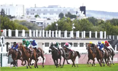  ??  ?? Horses were withdrawn prior to the Prix de l’Arc de Triomphe over contaminat­ion concerns